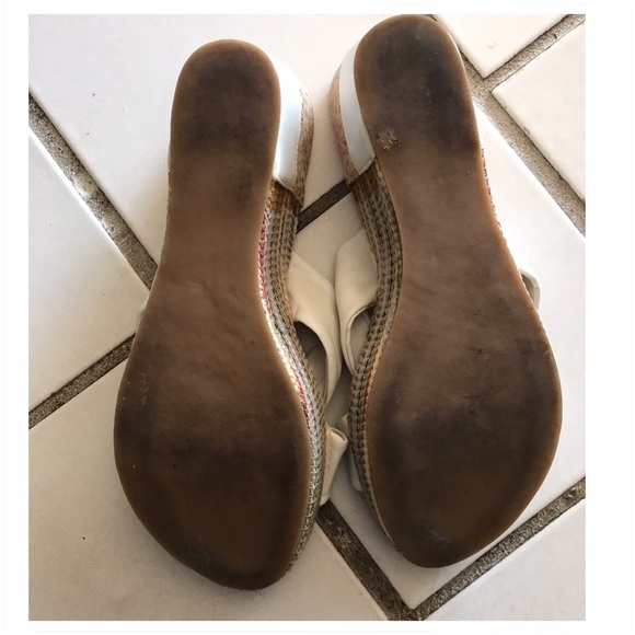 Madden Girl Comfy Platform Shoes - Picture 4 of 6